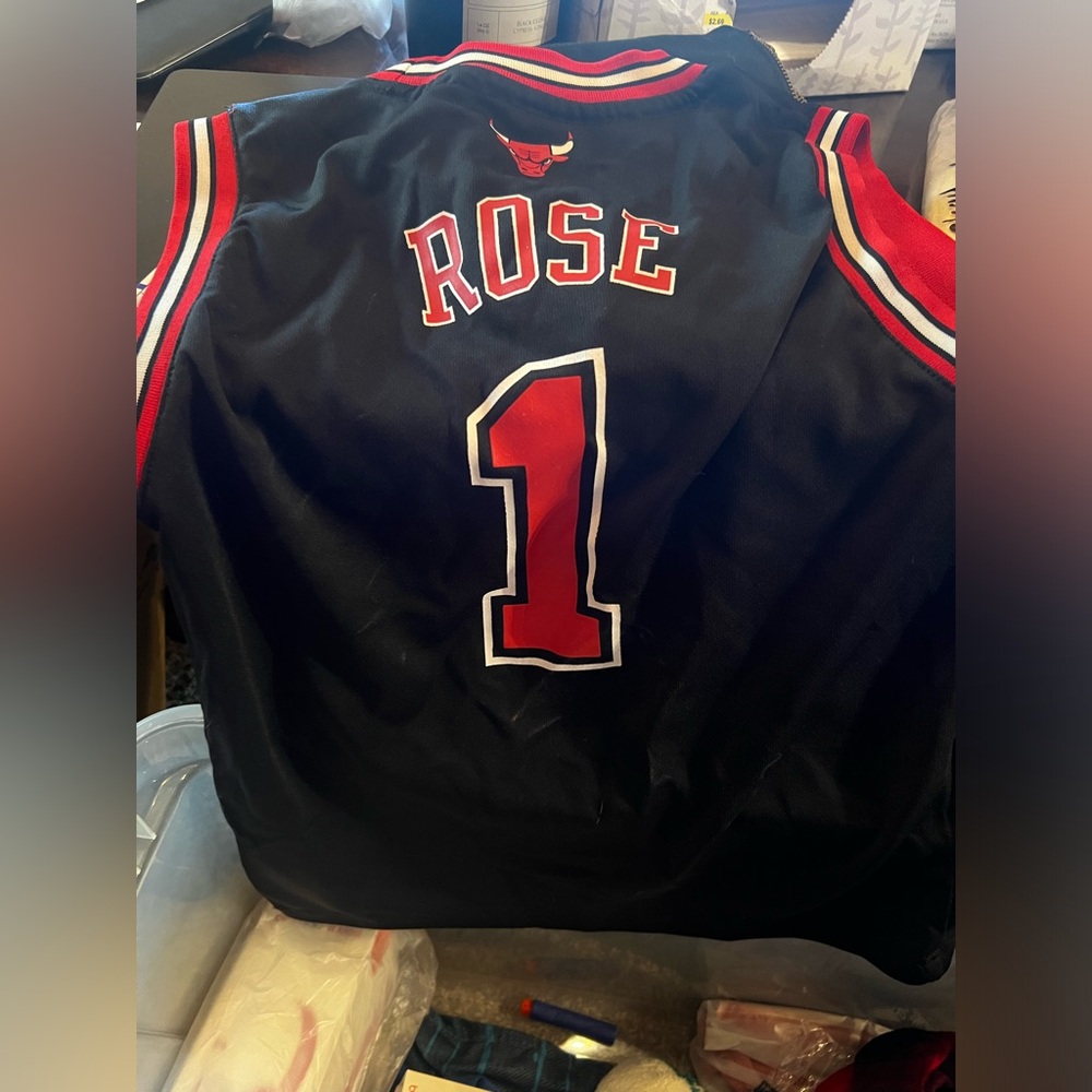 Youth Small Chicago Bulls Jersey 🏀